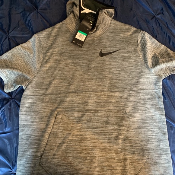 Nike Other - Nike t-shirt hoodie, brand new with tags
